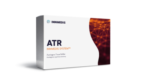 ATR-Innmedis-Systemverpackung-in-weiß-rot-orange-Grafiken,-leicht-schräg-fotografiert..png